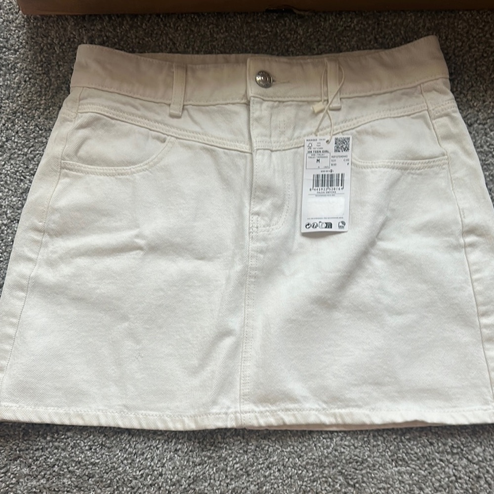 Stylish Cream Mini Skirt